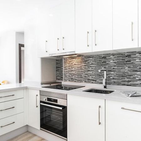 Ljus Apartment อาโรนา ภายนอก รูปภาพ
